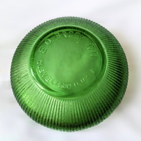 Vintage E.O BRODY CO. 6" Green Ribbed Glass Bowl Cleveland OH Made in USA - Picture 4 of 4